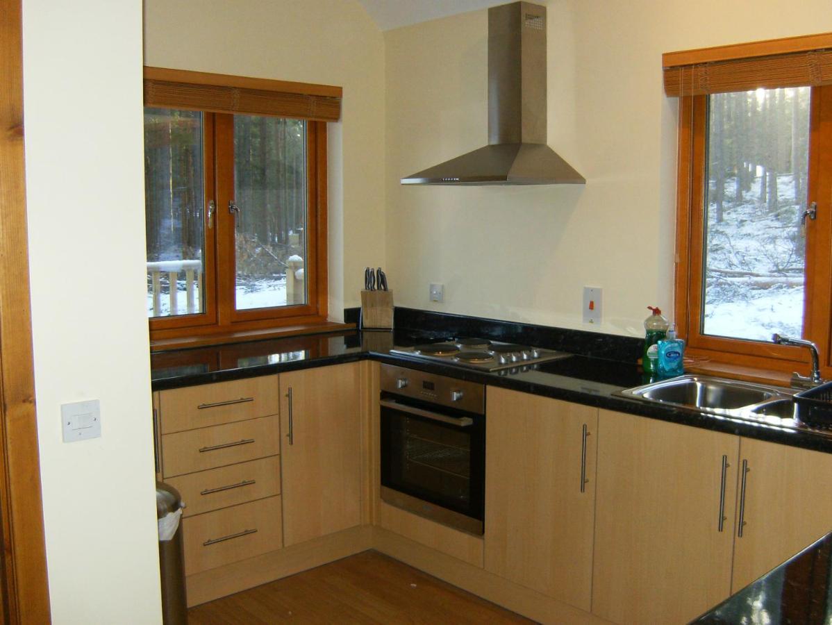 Cairngorm Lodges Абойн Экстерьер фото
